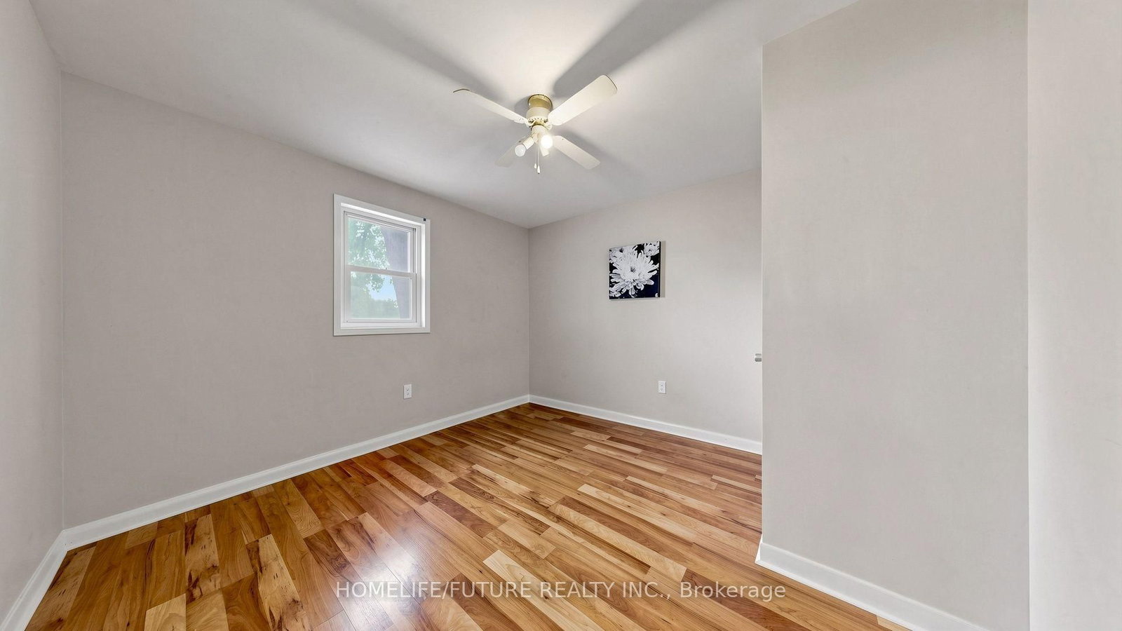 804 Dundas Street W • Whitby, ON photo 21