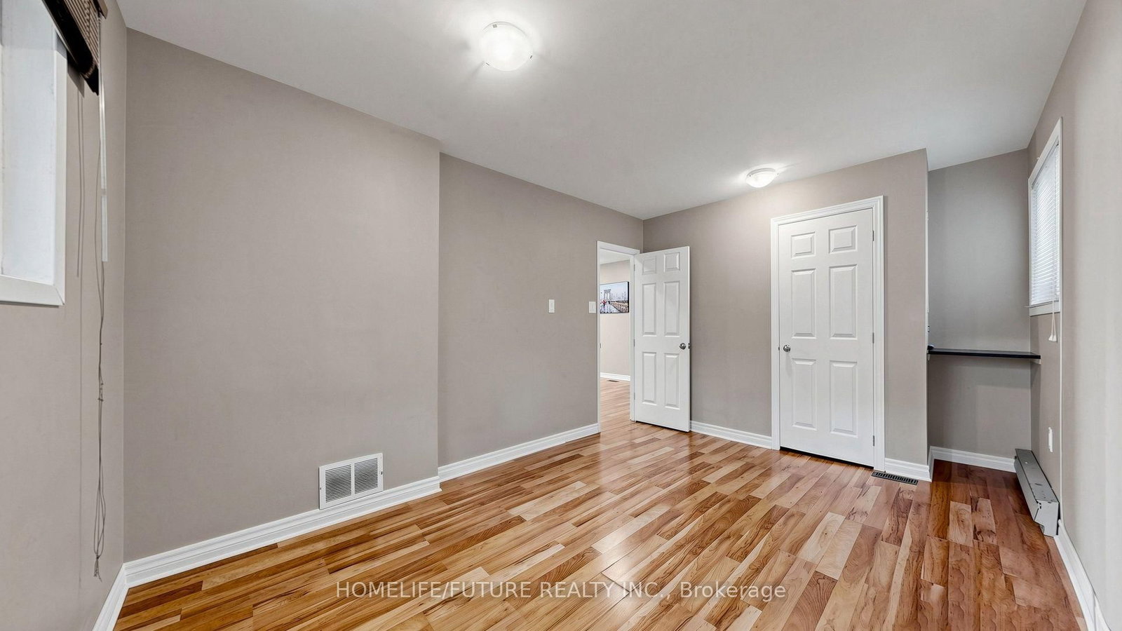 804 Dundas Street W • Whitby, ON photo 33
