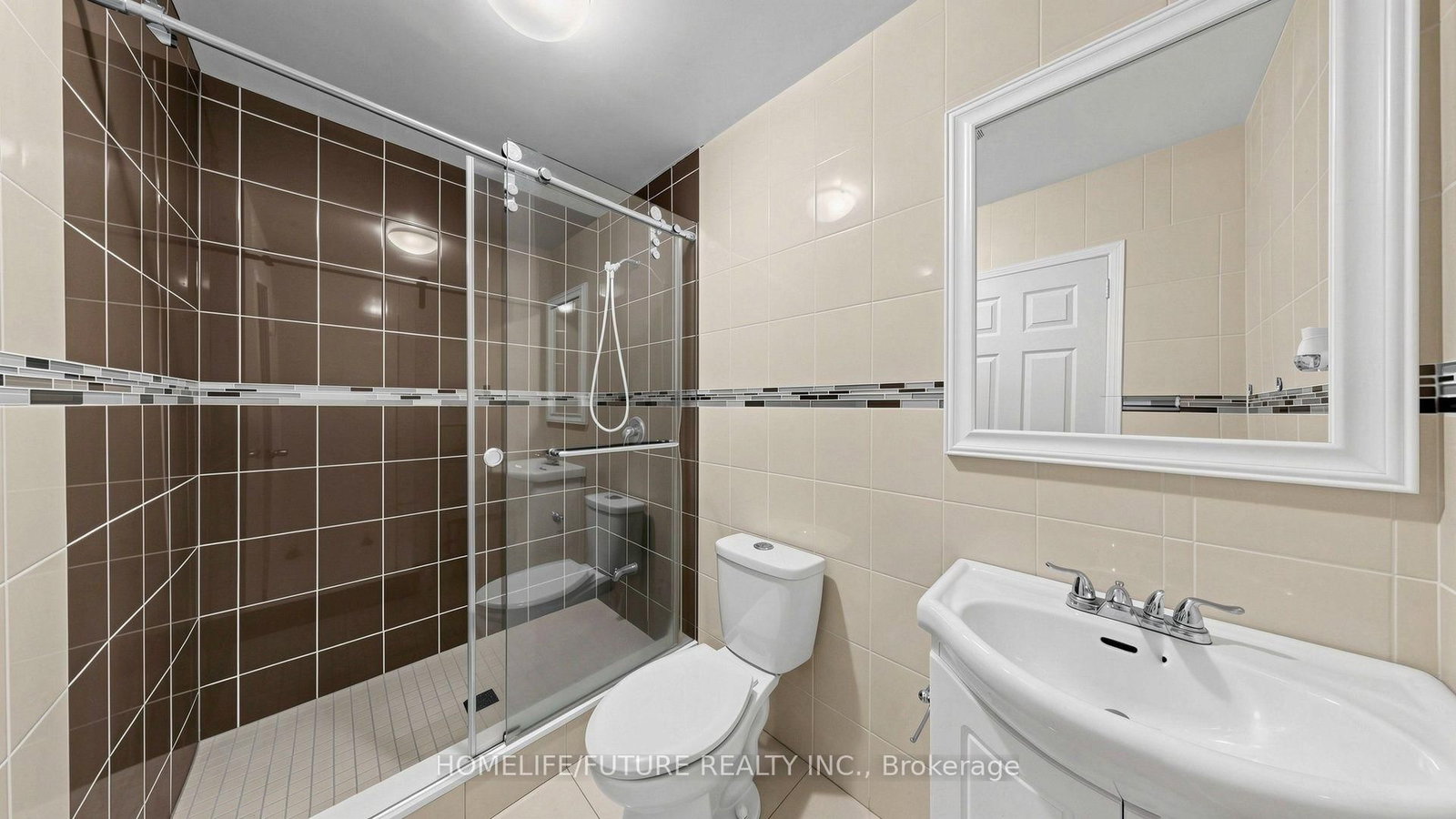 804 Dundas Street W • Whitby, ON photo 41