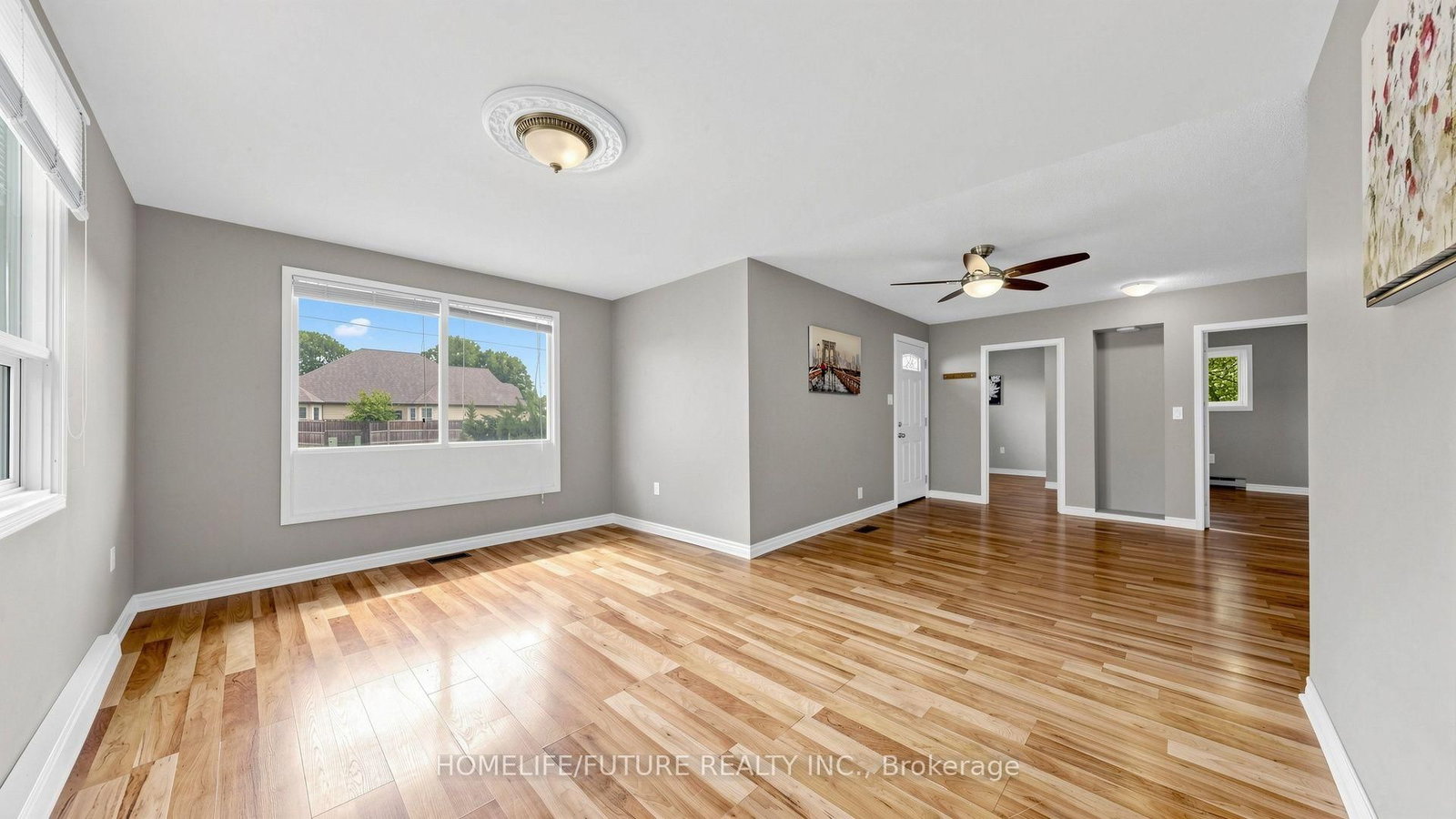 804 Dundas Street W • Whitby, ON photo 8