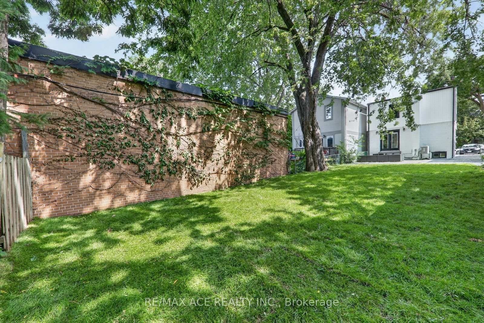 100 Dunkirk Road • Toronto, ON photo 44