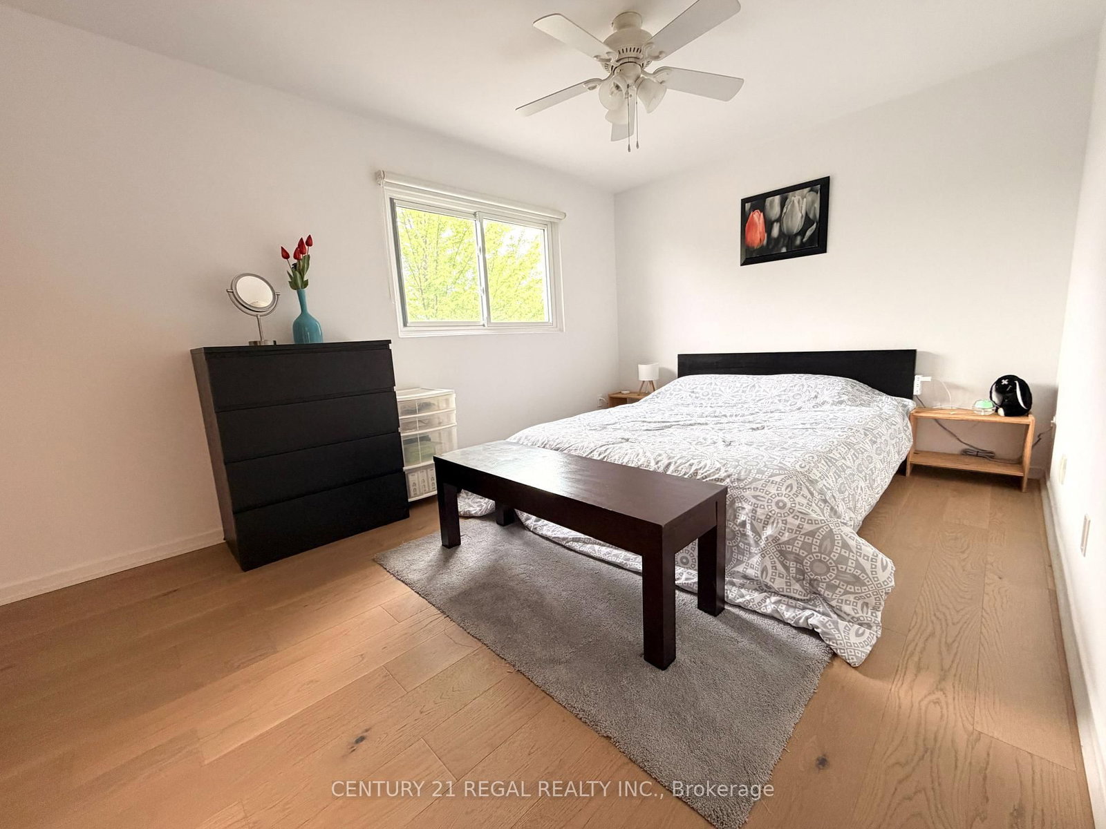 8 Chamberlain Court • Ajax, ON photo 16
