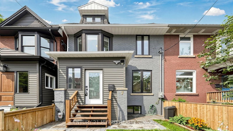 7 Cherry Nook Gardens, Toronto