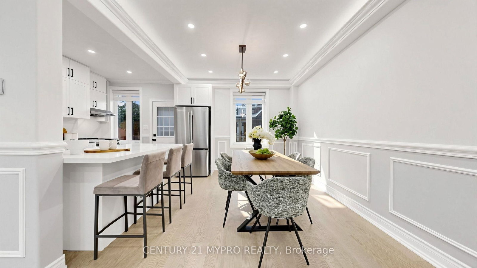 7 Cherry Nook Gardens • Toronto, ON photo 10