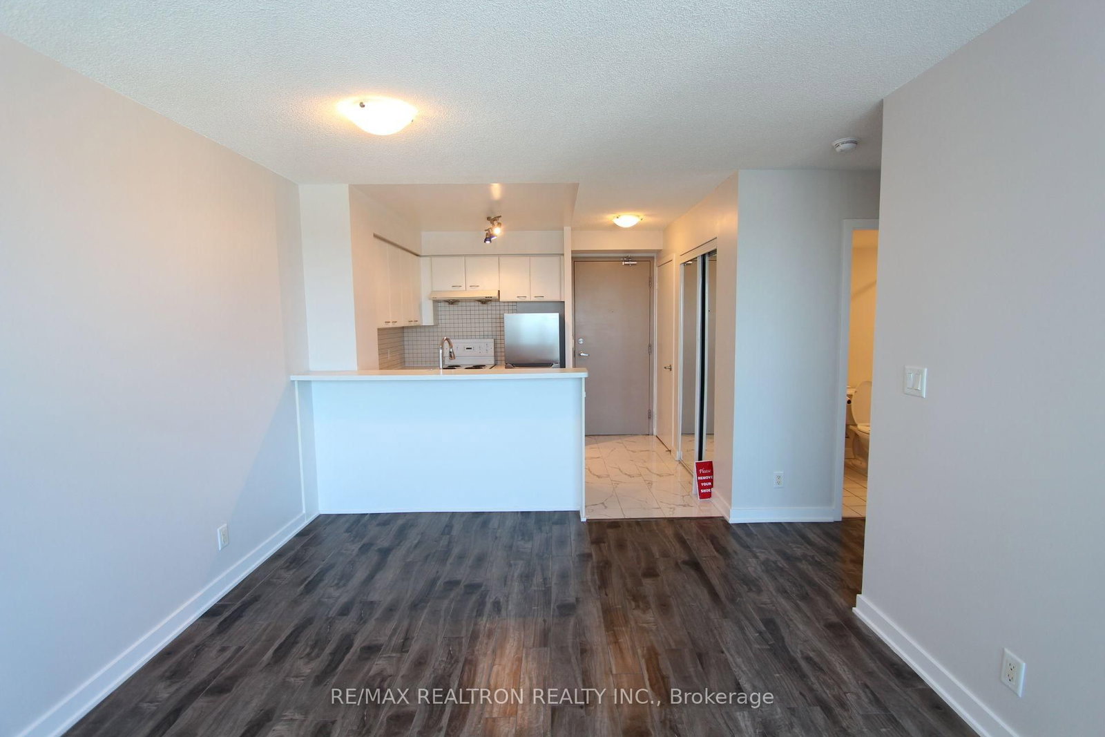 36 Lee Centre Drive • #2906 • Toronto, ON photo 9