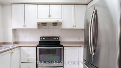 28 Rosebank Drive • #503 • Toronto, ON photo 5
