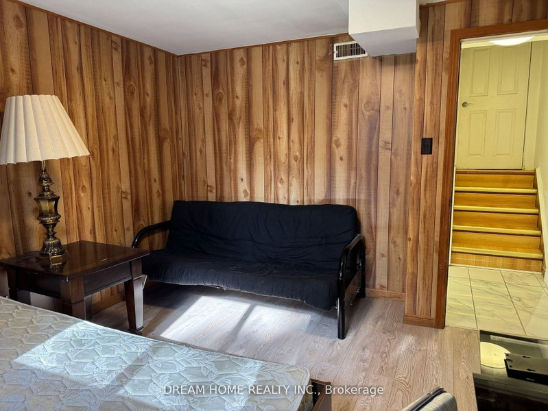 Room - 28 Conlins Road