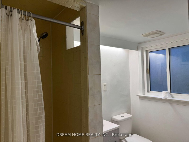 Room - 28 Conlins Road