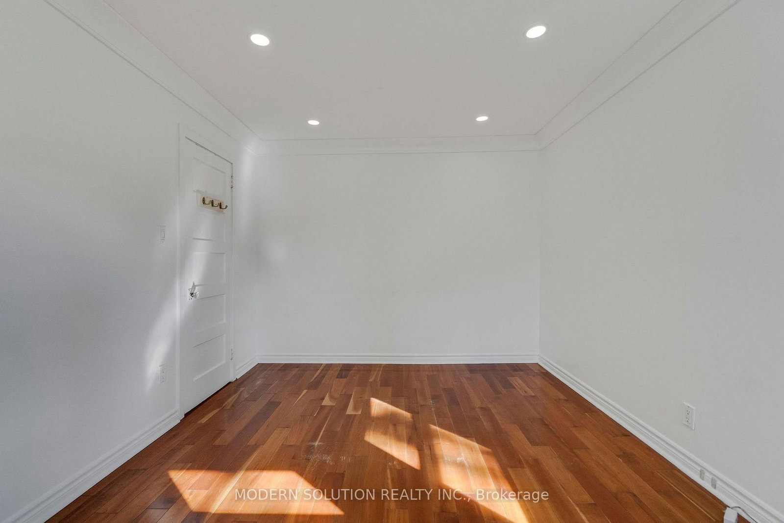 31 Elm Street • Ajax, ON photo 18
