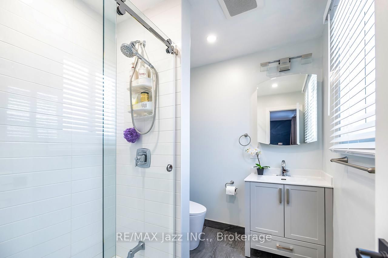 15 Graham Court • Whitby, ON photo 25