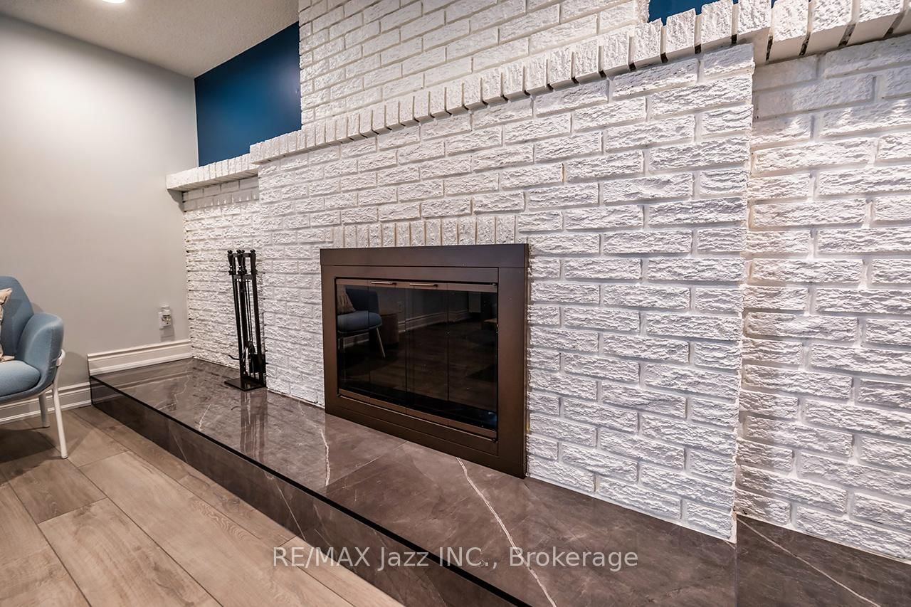 15 Graham Court • Whitby, ON photo 35