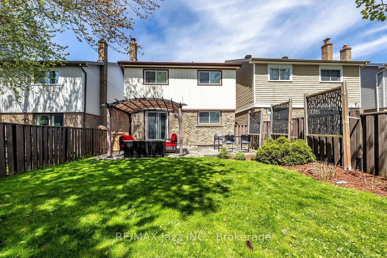 15 Graham Court • Whitby, ON photo 46