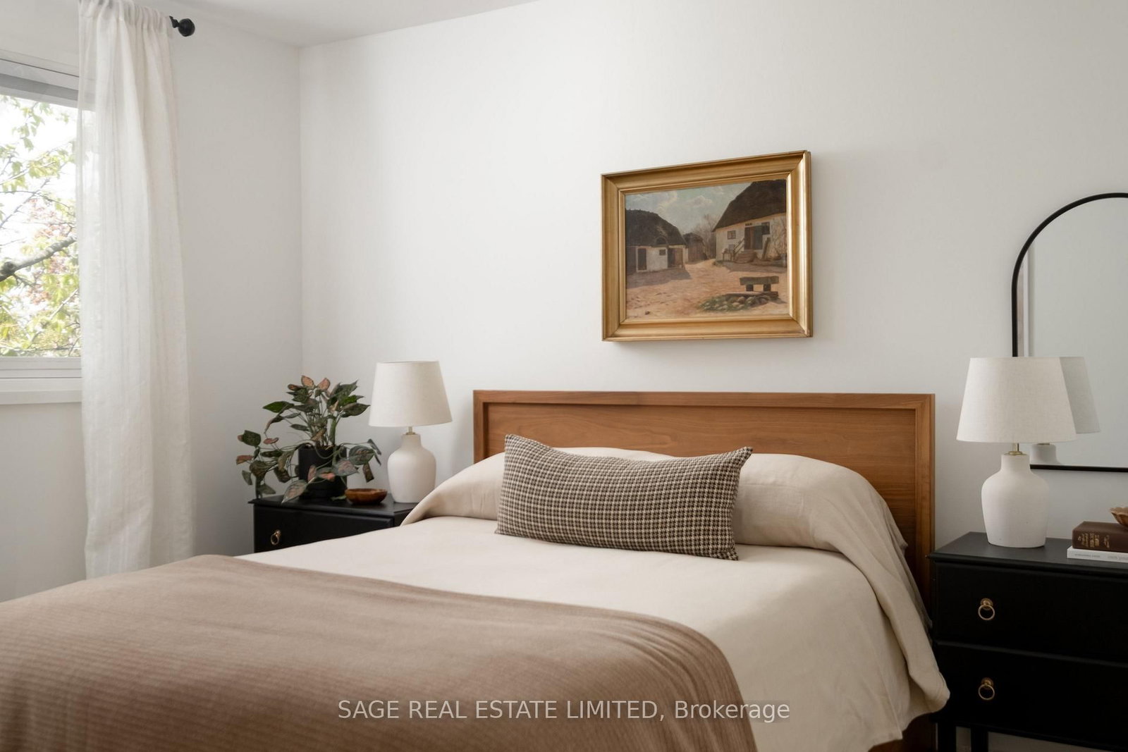 34 Tambrook Drive • Toronto, ON photo 18