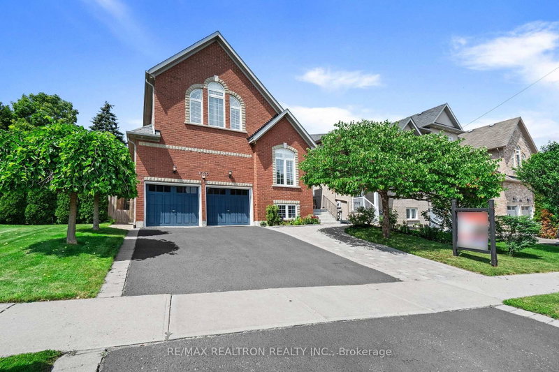 1020 Colonial Street, Pickering
