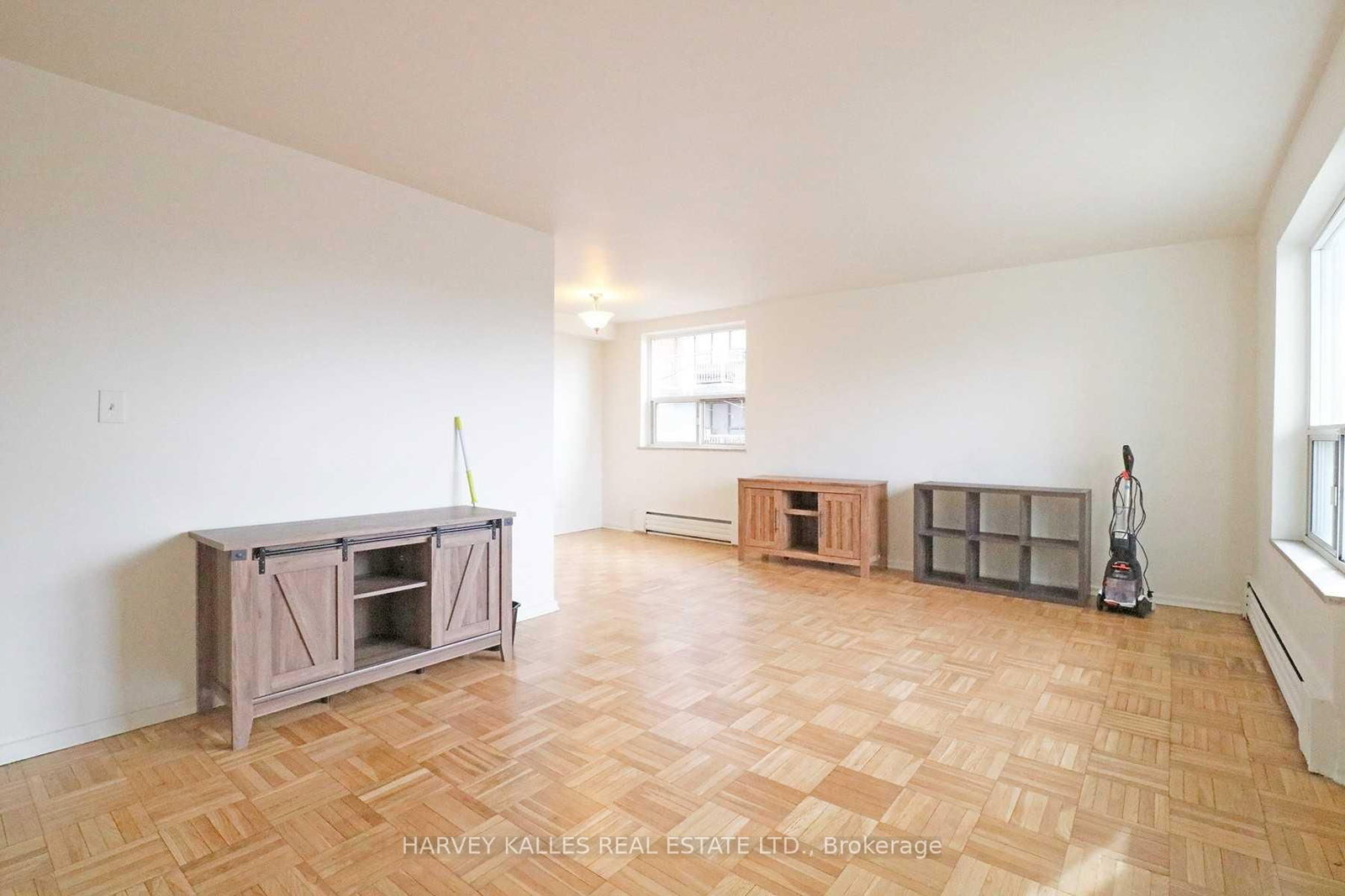 303 - 1751 Victoria Park Avenue, Toronto 3