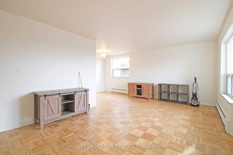 303 - 1751 Victoria Park Avenue