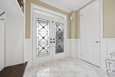 28 Roma Drive • Whitby, ON photo 3