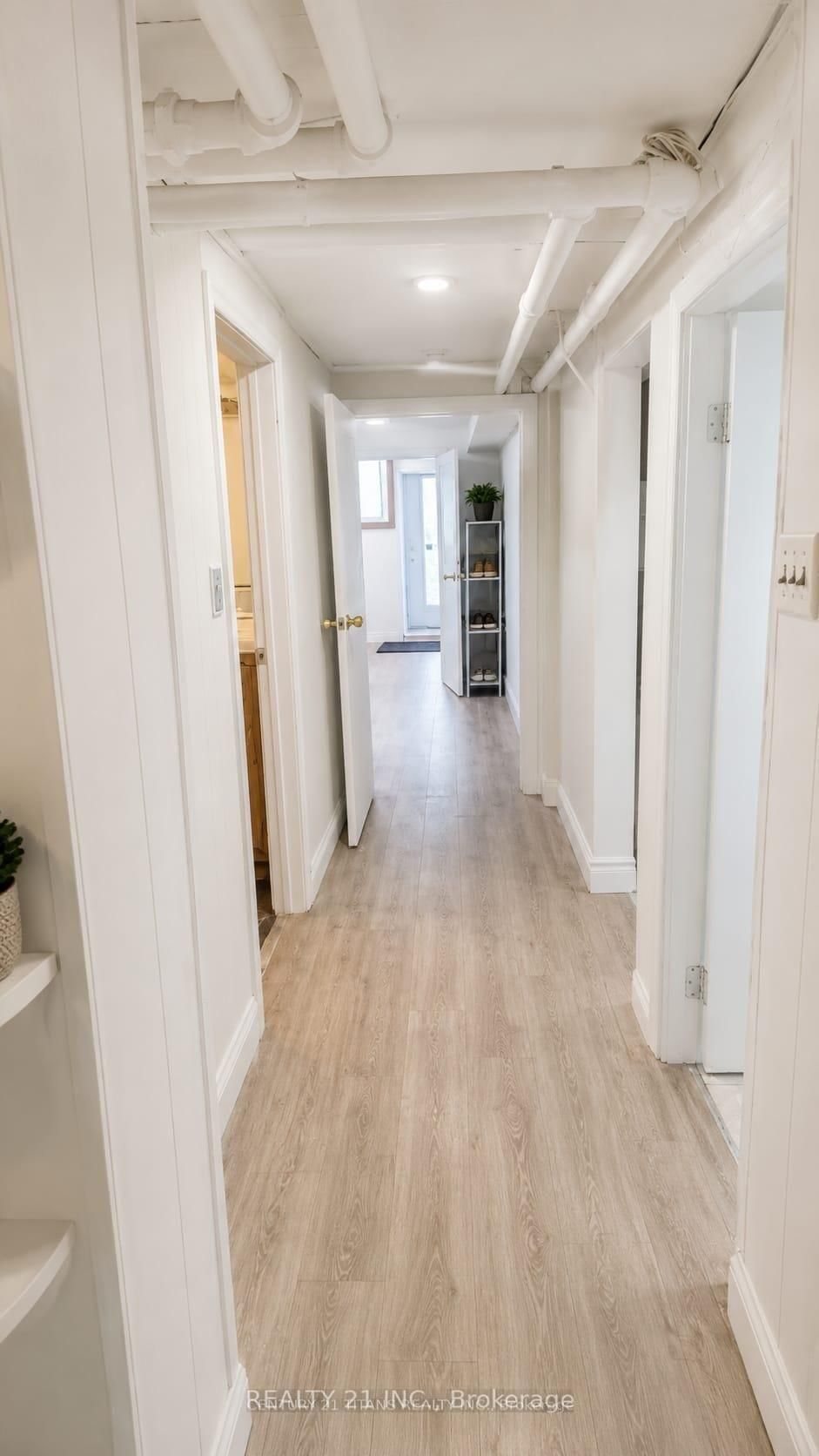 8 Mack Avenue • Toronto, ON photo 20