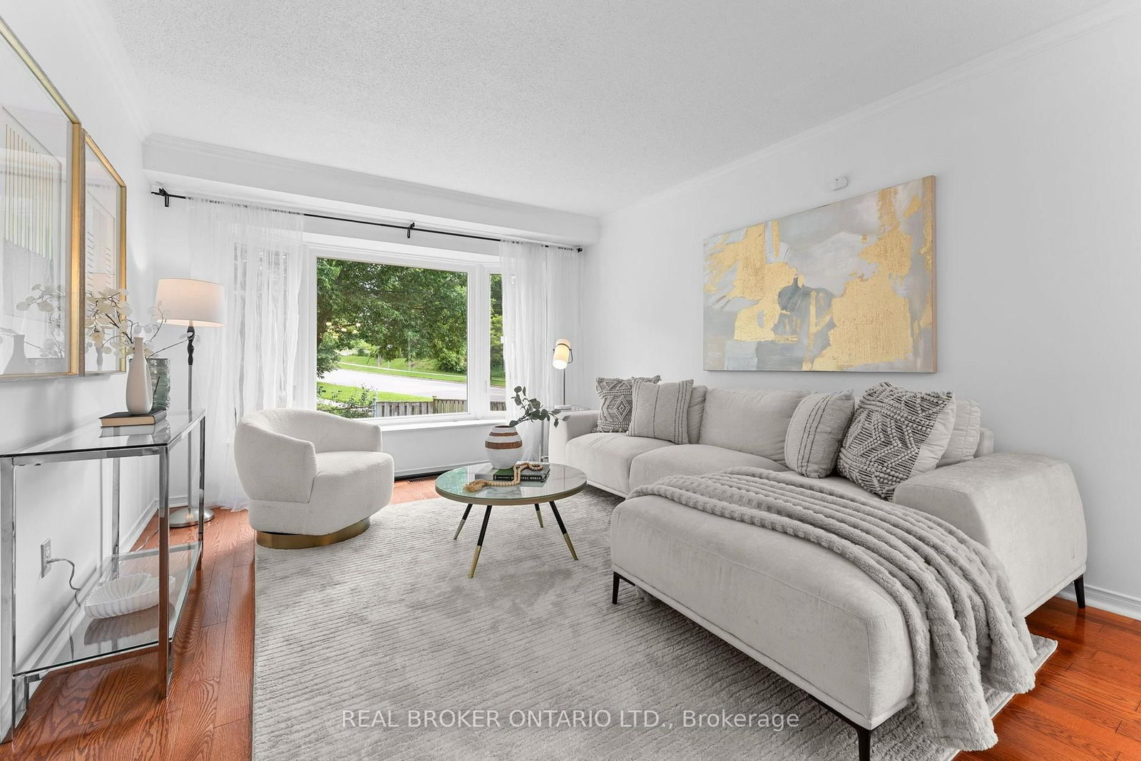1 Baronial Court • Toronto, ON photo 14
