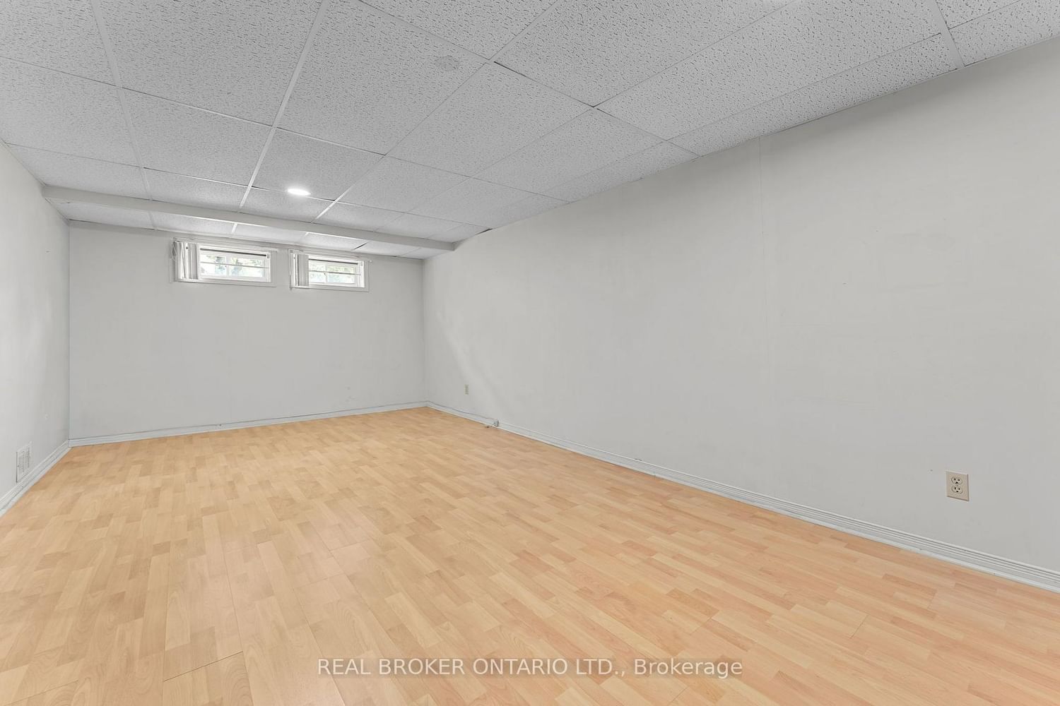 1 Baronial Court • Toronto, ON photo 35