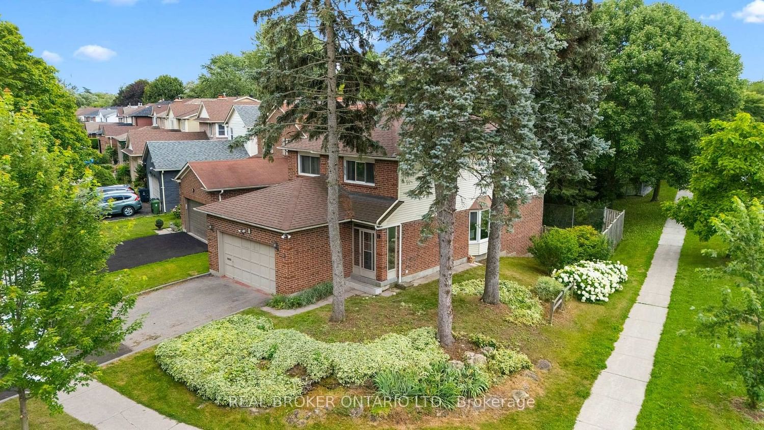 1 Baronial Court • Toronto, ON photo 43