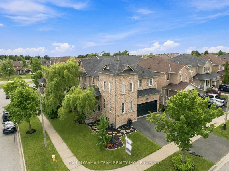 72 Beckett Cres, Clarington, Ontario