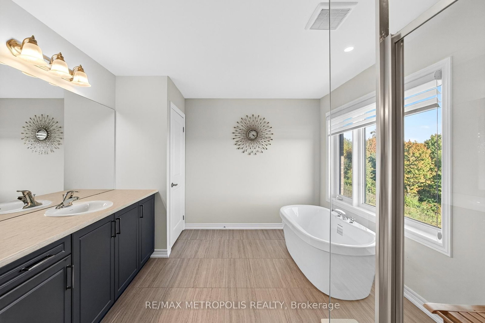 127 Mcphail Avenue • Clarington, ON photo 27