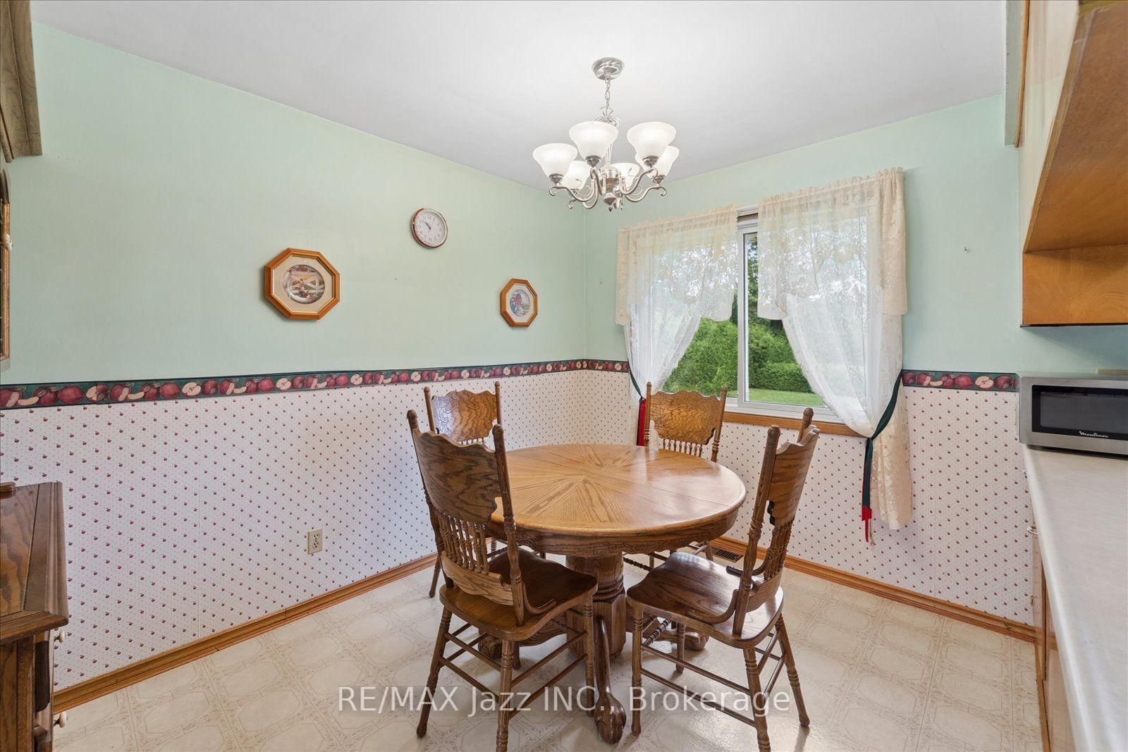 616 Bickle Drive • Oshawa, ON photo 8