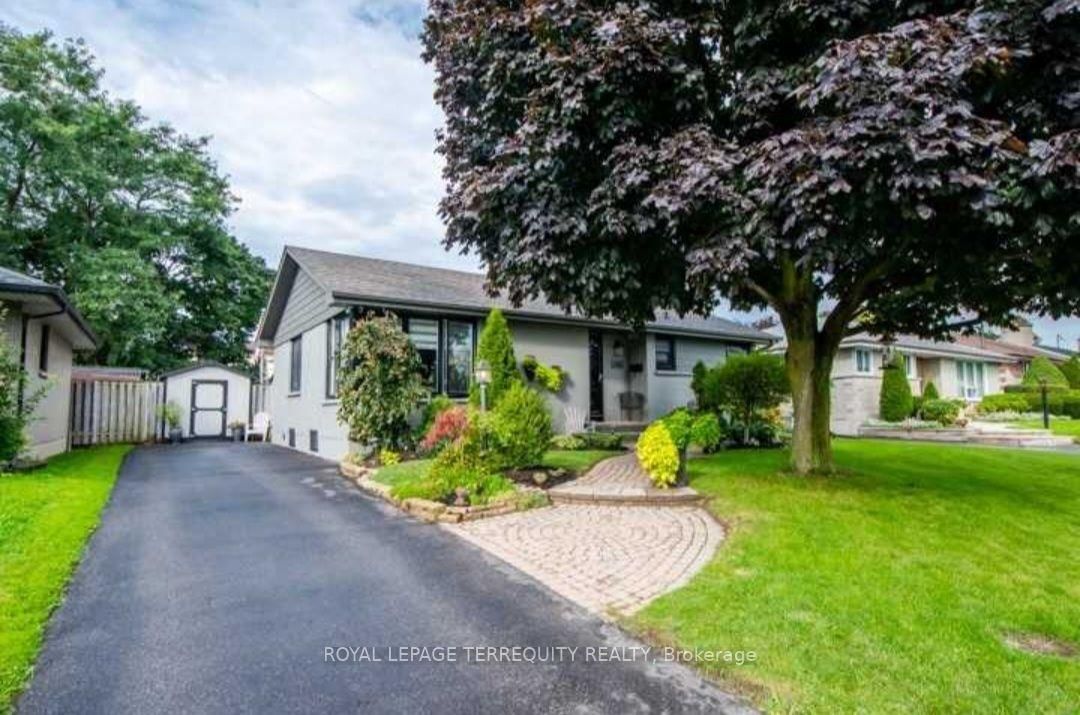 Detached House for lease at 584 Rosmere Street, Oshawa, Ontario, L1J 5H7 - McLaughlin - MLS: E13598910