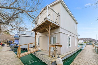 Unit 1 — 7 Brimley Road S — more photos