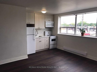 Unit 1 — 1985 Lawrence Avenue E — photo 2