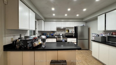 Unit Upper — 2 Glenheather Terrace — photo 2