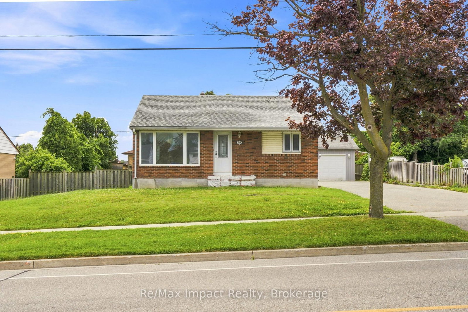 505 Annapolis Avenue • Oshawa, ON photo 2