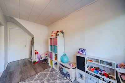35 The Bridle Path — more photos