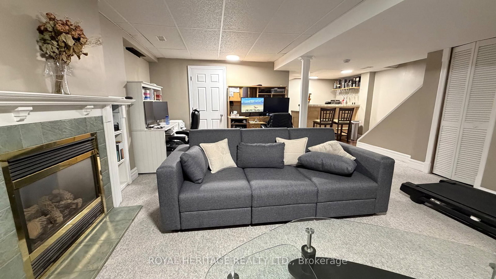 23 Hooper Square • Clarington, ON photo 36