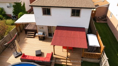 23 Hooper Square • Clarington, ON photo 9