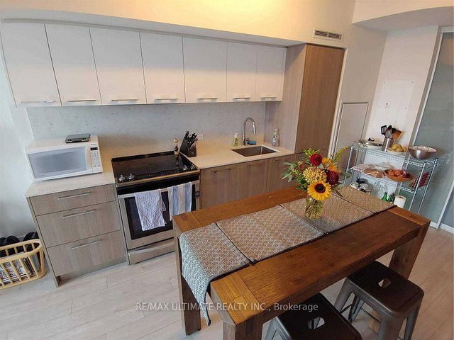 505 - 25 Baseball Place