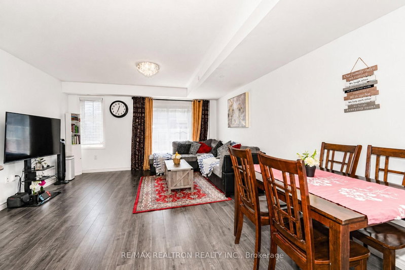 34 Glenstal Path