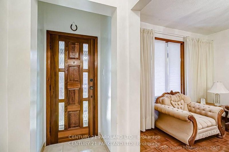 114 Eaton Toronto,ON M4J 2Z7 — Photo 5