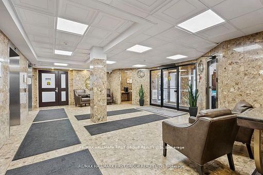 1109 - 2 WESTNEY Road N