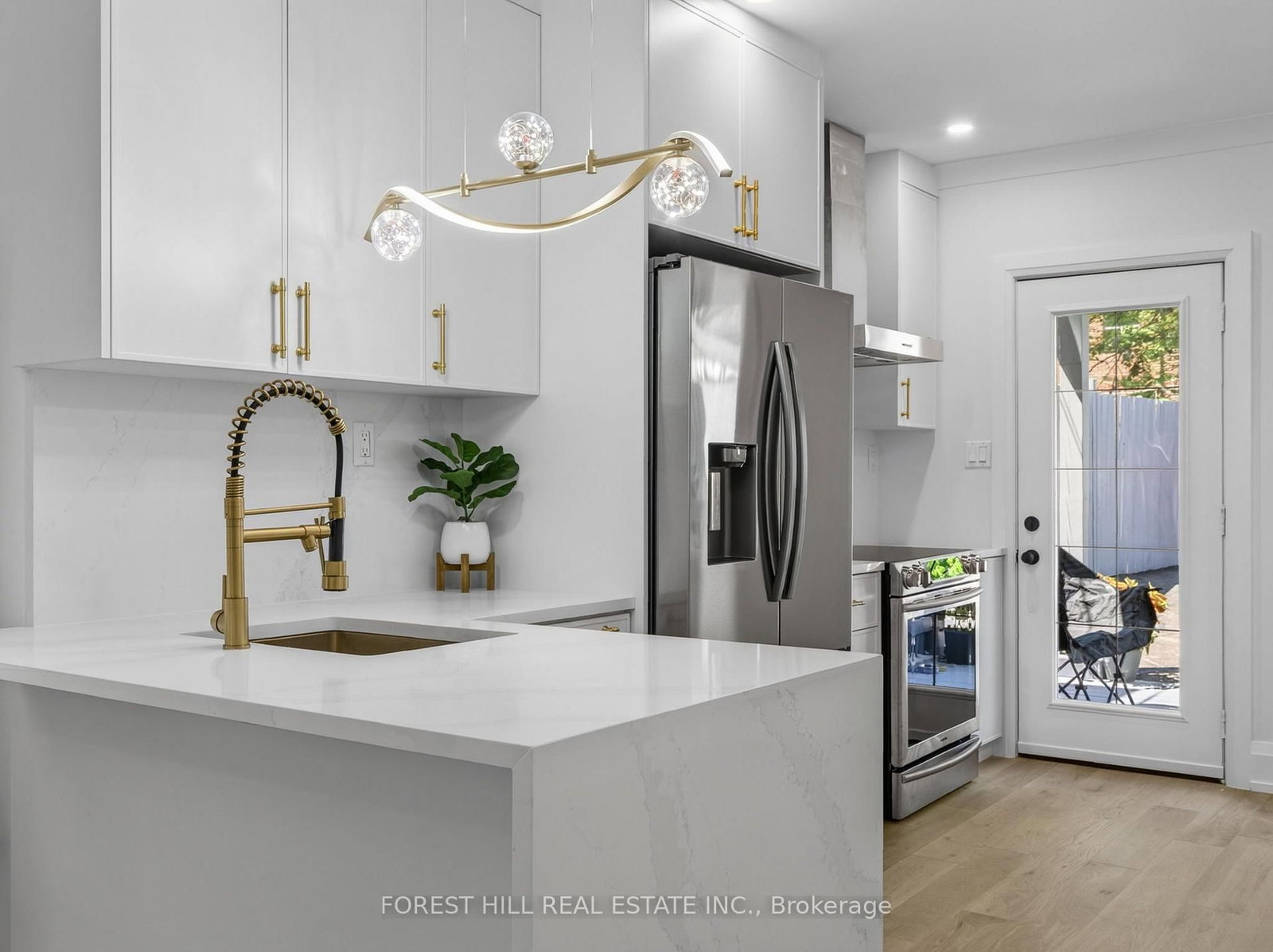 54 Chatham Avenue • Toronto, ON photo 8