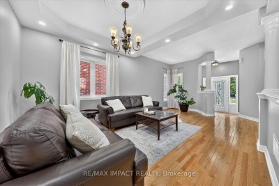 22 Canary Street • Whitby, ON photo 9