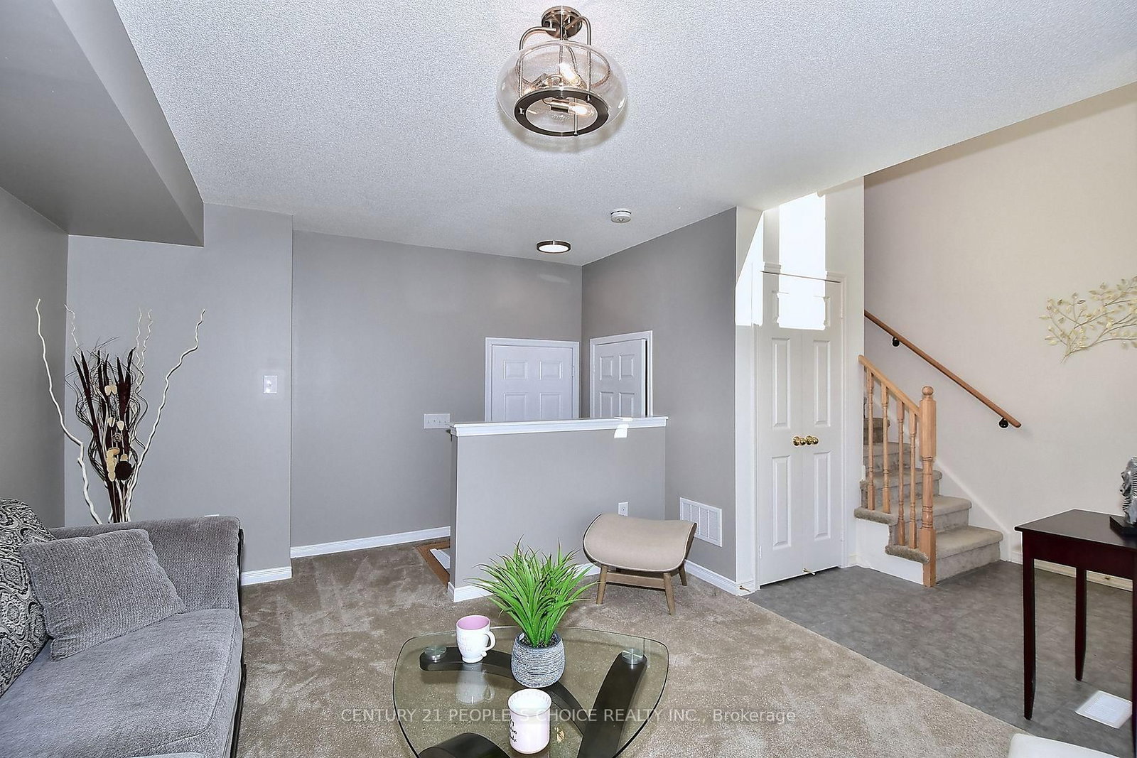 13 Devineridge Avenue • Ajax, ON photo 6