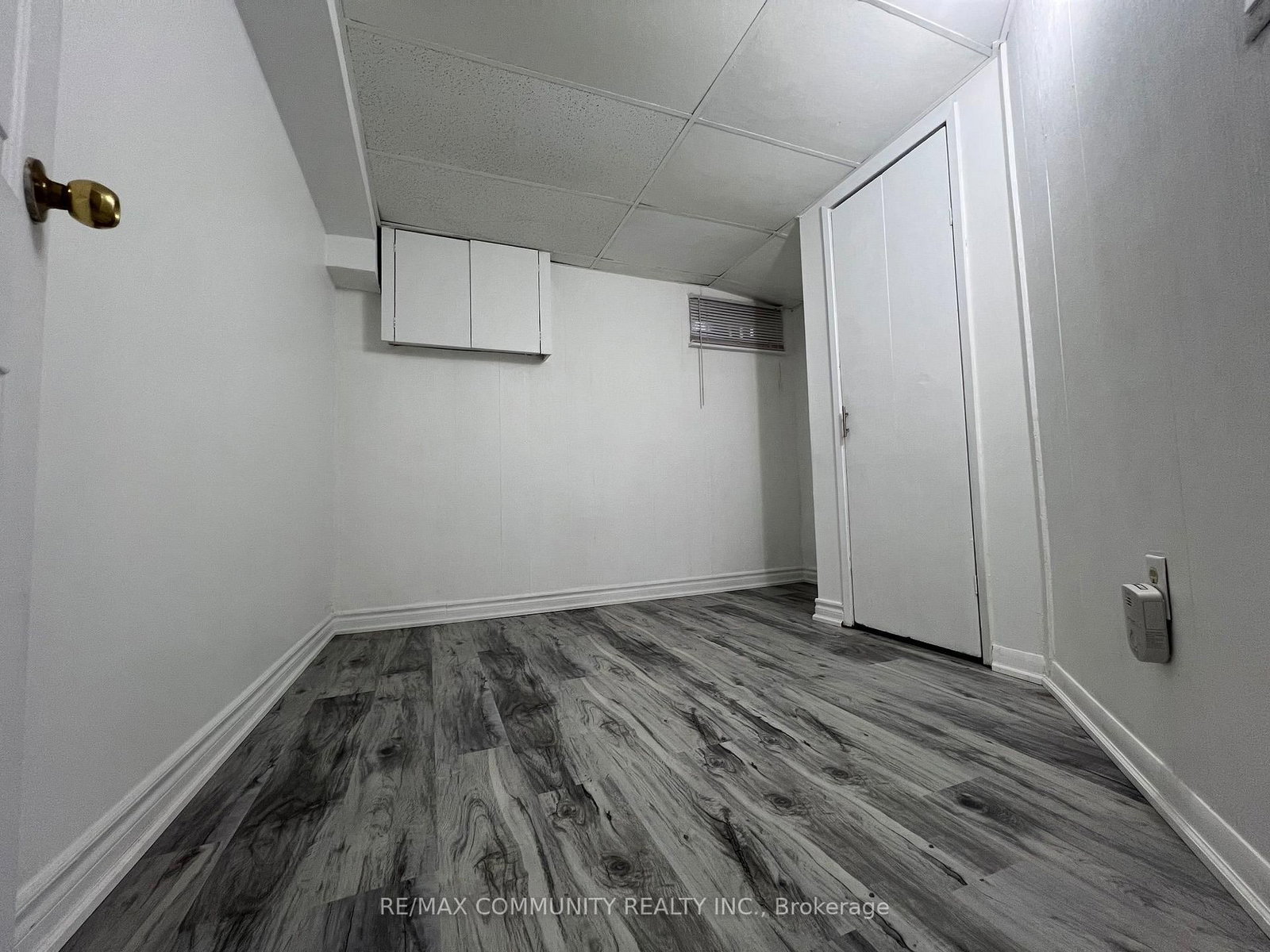 284 Sprucewood Court • Toronto, ON photo 15