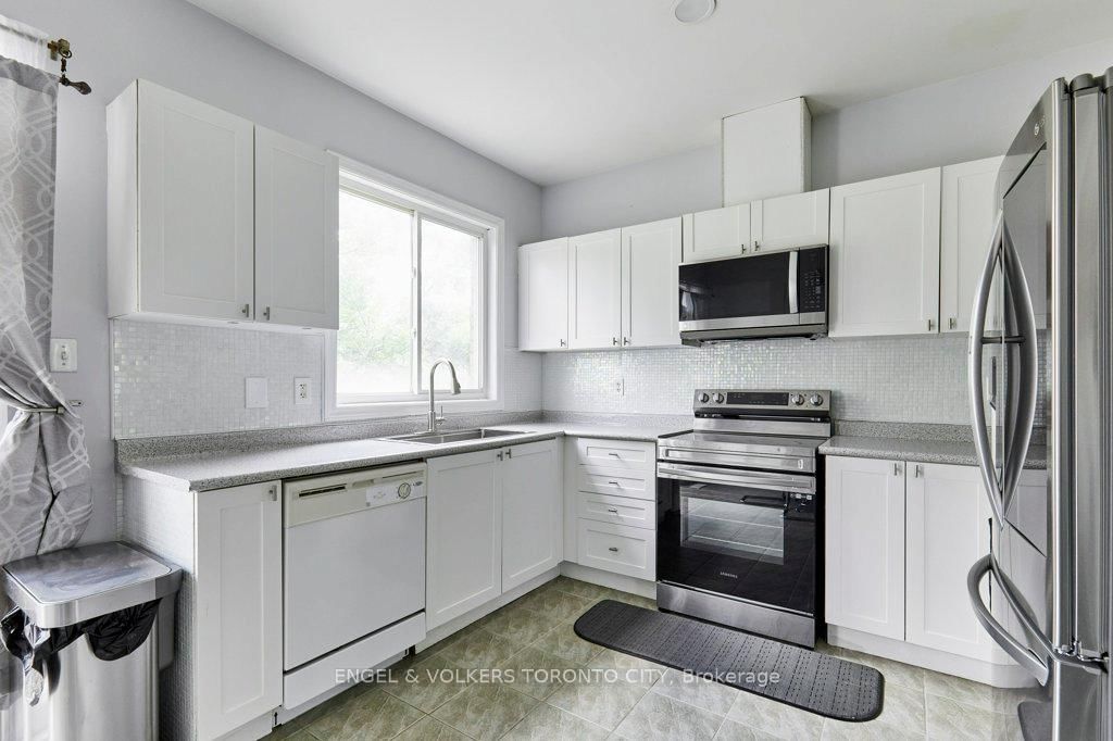 94 Wilkie Lane • Ajax, ON photo 14