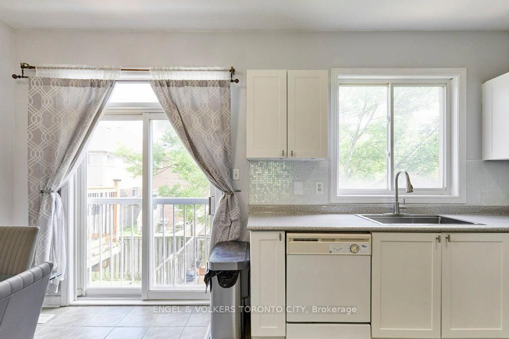 94 Wilkie Lane • Ajax, ON photo 15