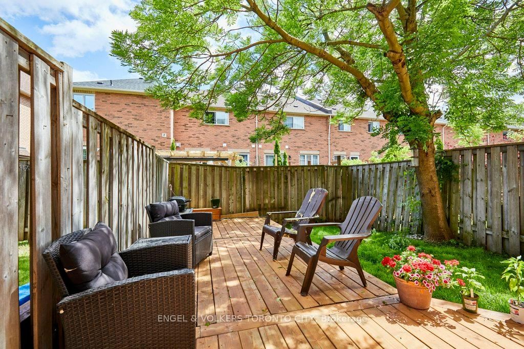94 Wilkie Lane • Ajax, ON photo 4