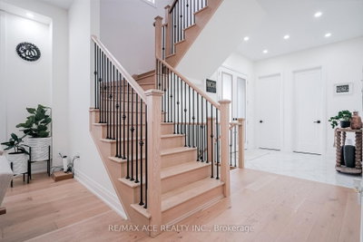 1 Macpherson Street — more photos