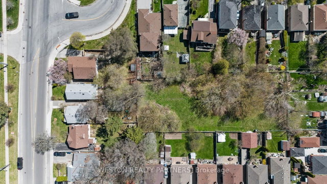 372-374 Kennedy Road