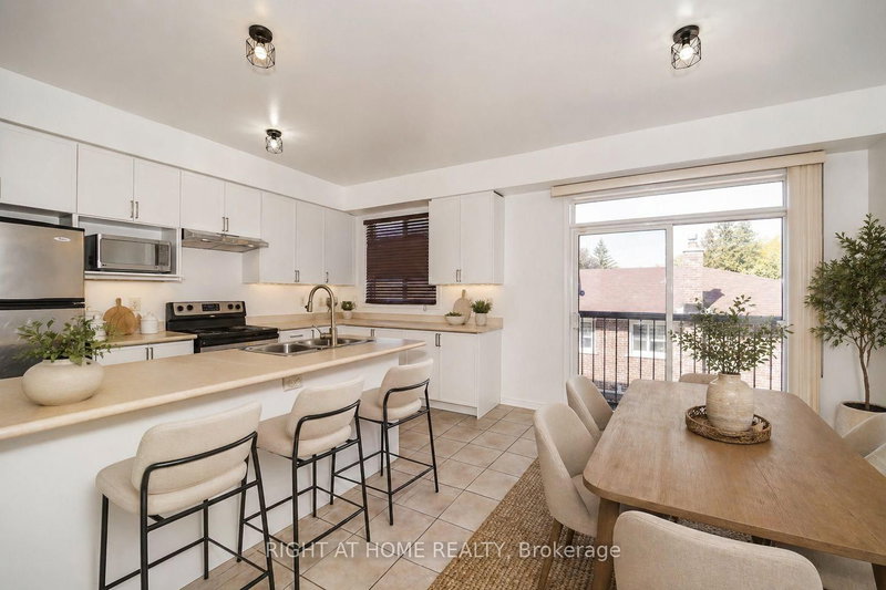 48 Curran Hall Crescent